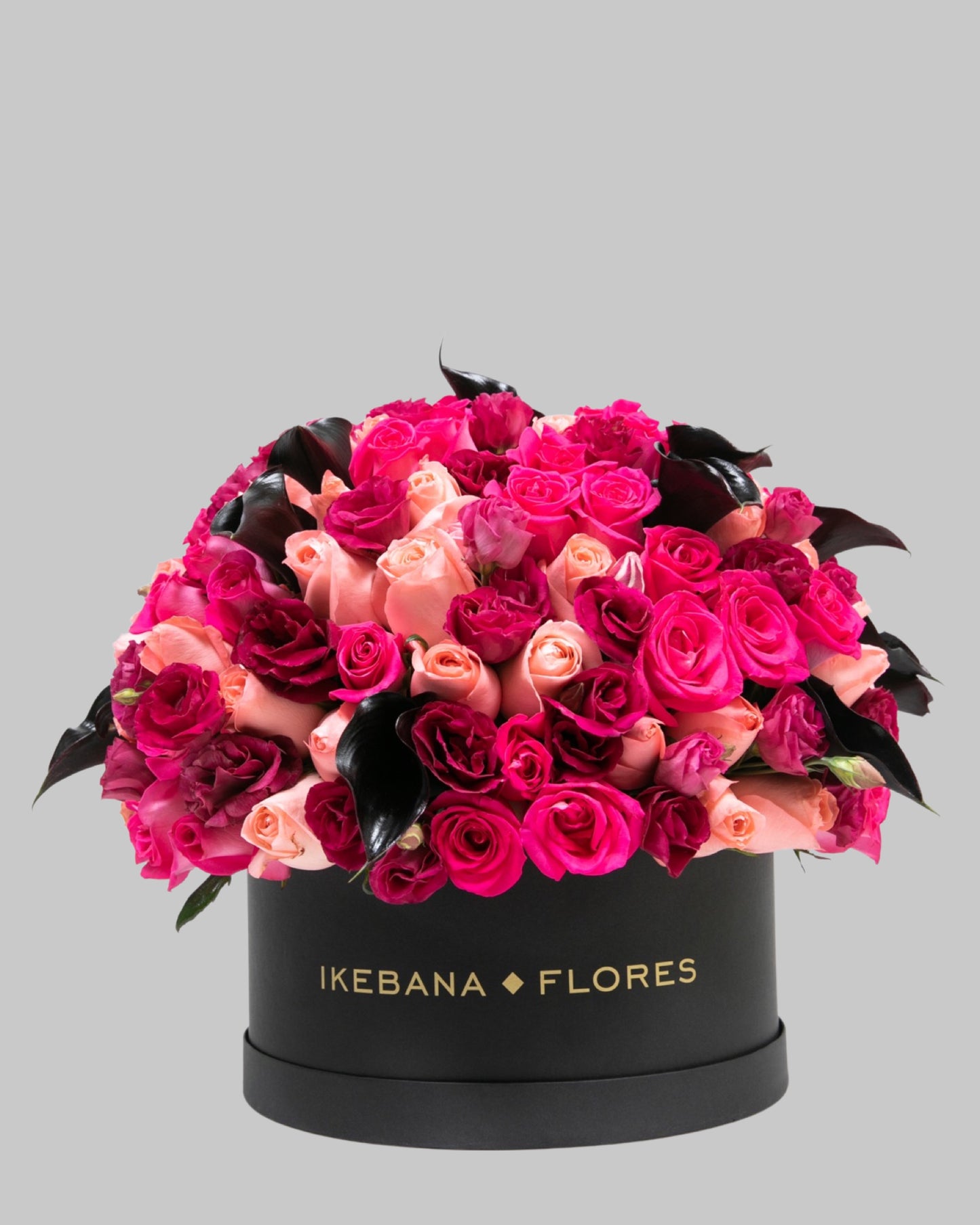 Caja Redonda Mix Rosas, Lisianthus y Calas